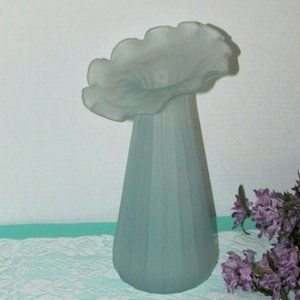 Vintage Satin Glass Vase JACK-IN-THE-PULPIT 11" Tall Pale Blue Ribbed Ruffled